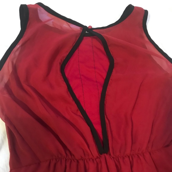 ❎SOLD❎ High-low red & black lace dress - Picture 6 of 7